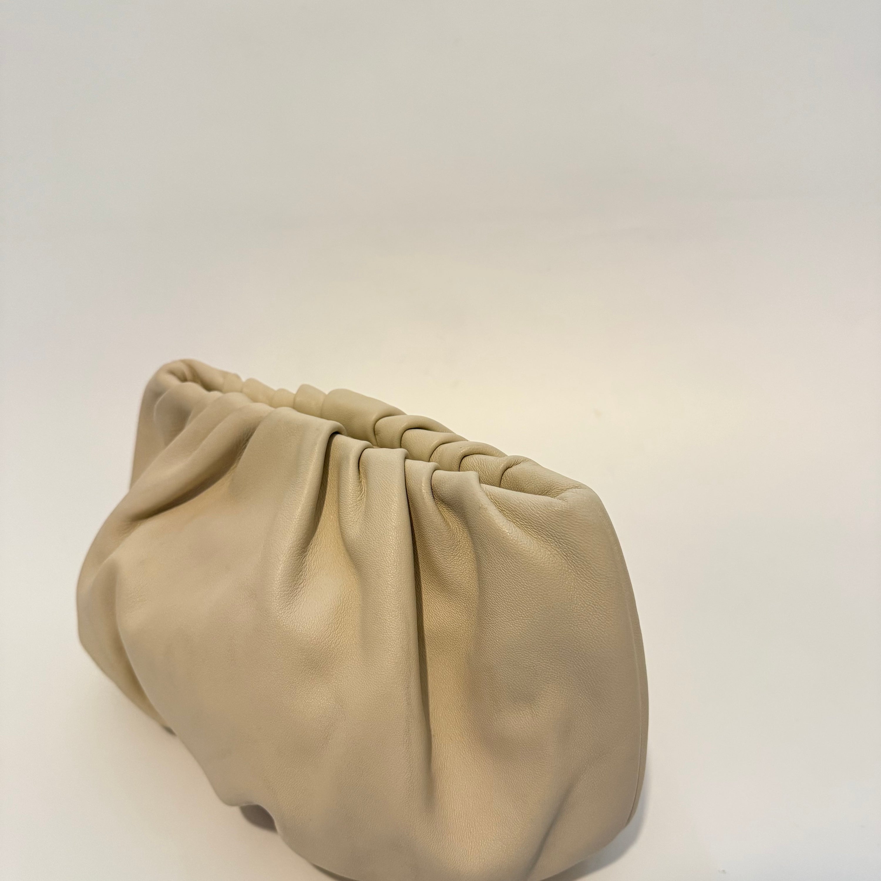 Bubble 12 Cloud Cream Clutch