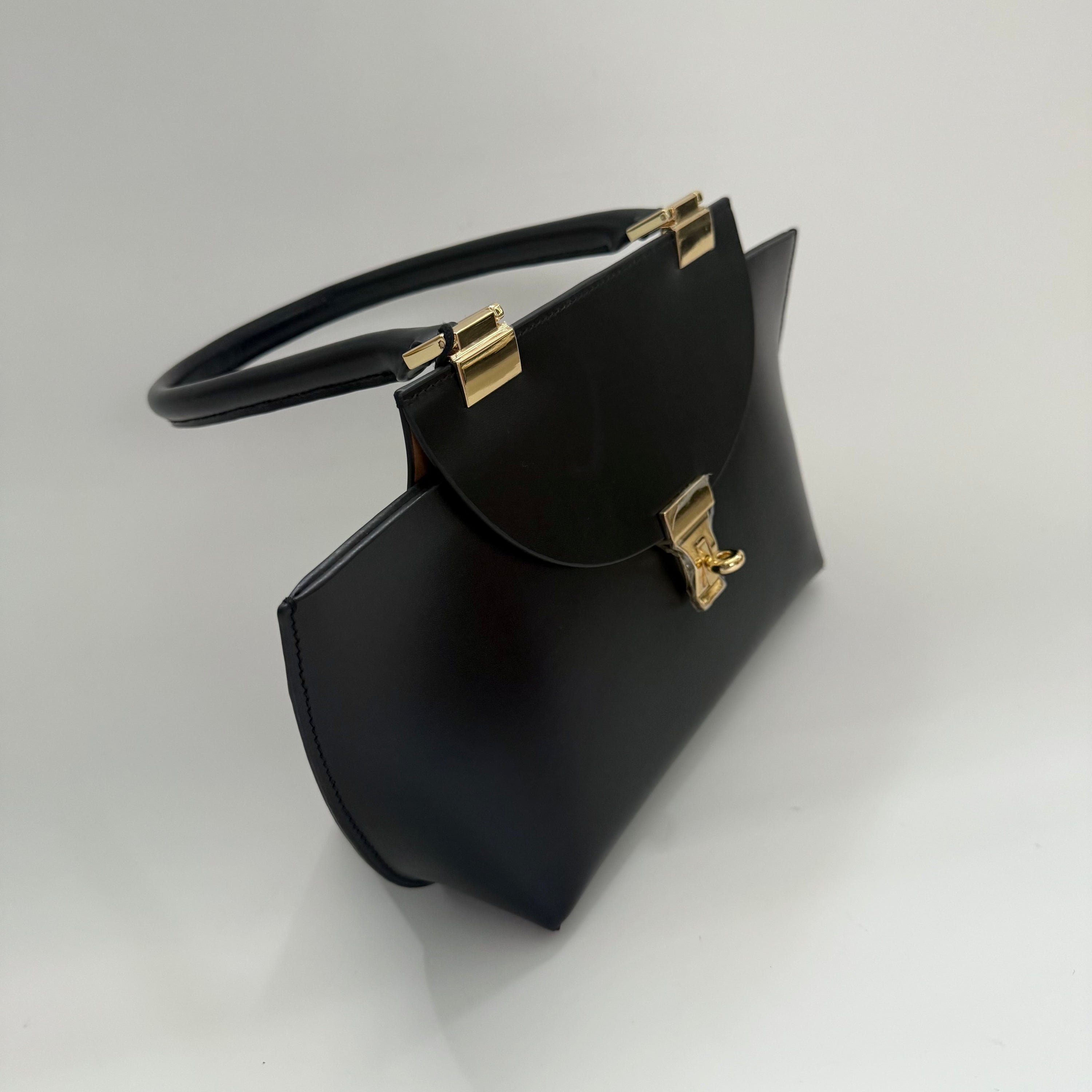 Le Bon 20 Black Top Handle