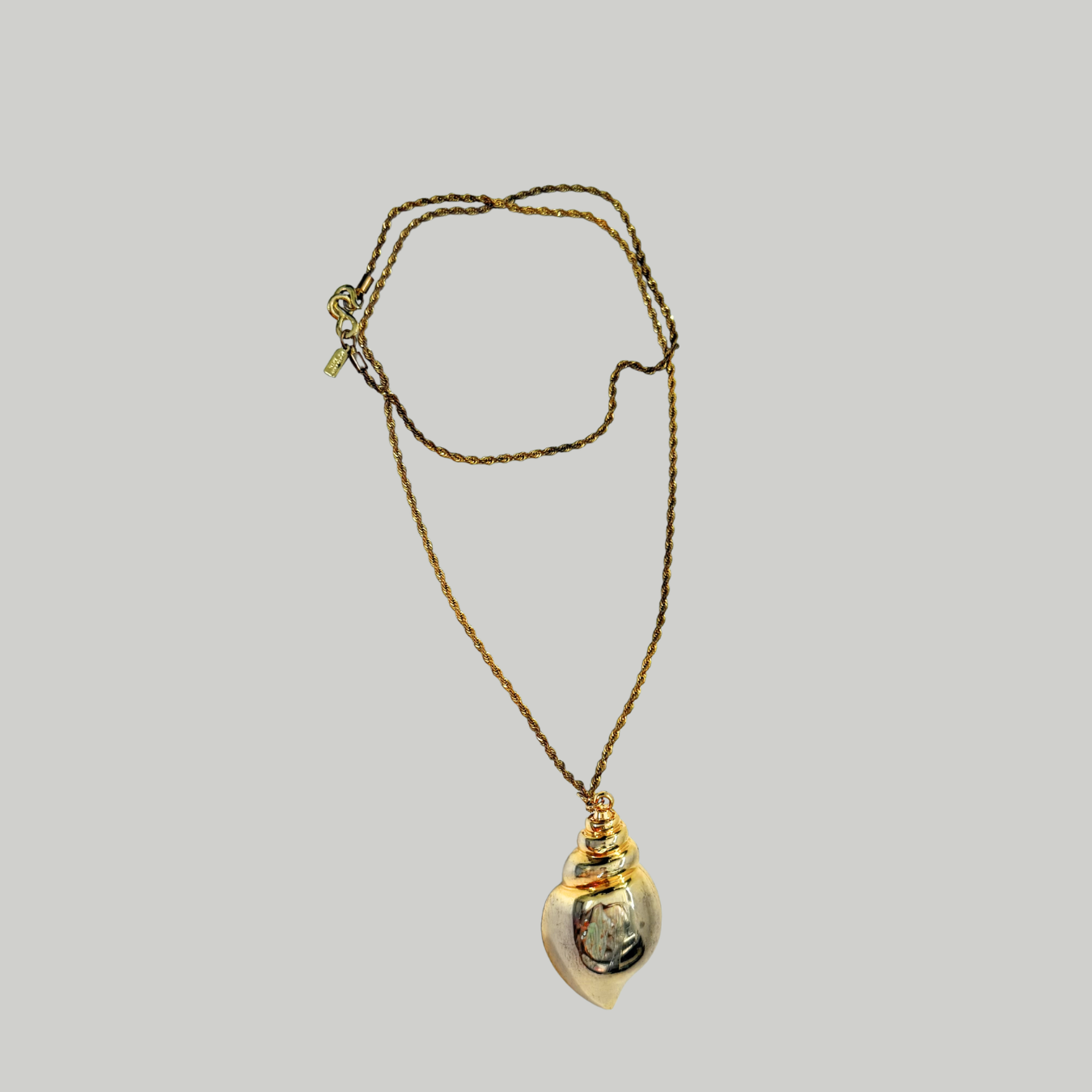 Vintage Kenneth Lane Bright Sea Shell Gold Tone Necklace