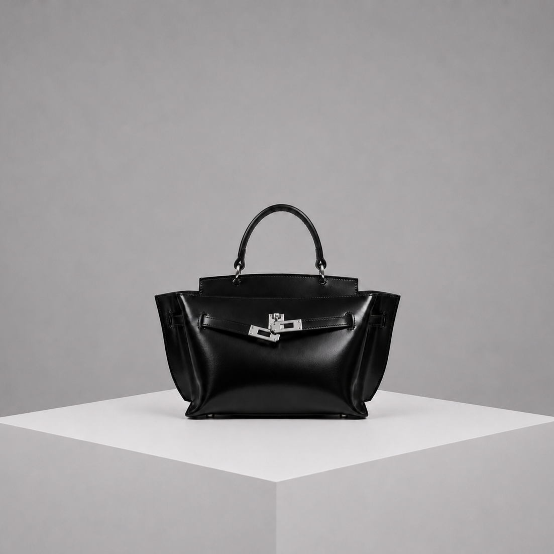 Le H 30 Black Leather Top Handle Bag (PRE-ORDER)