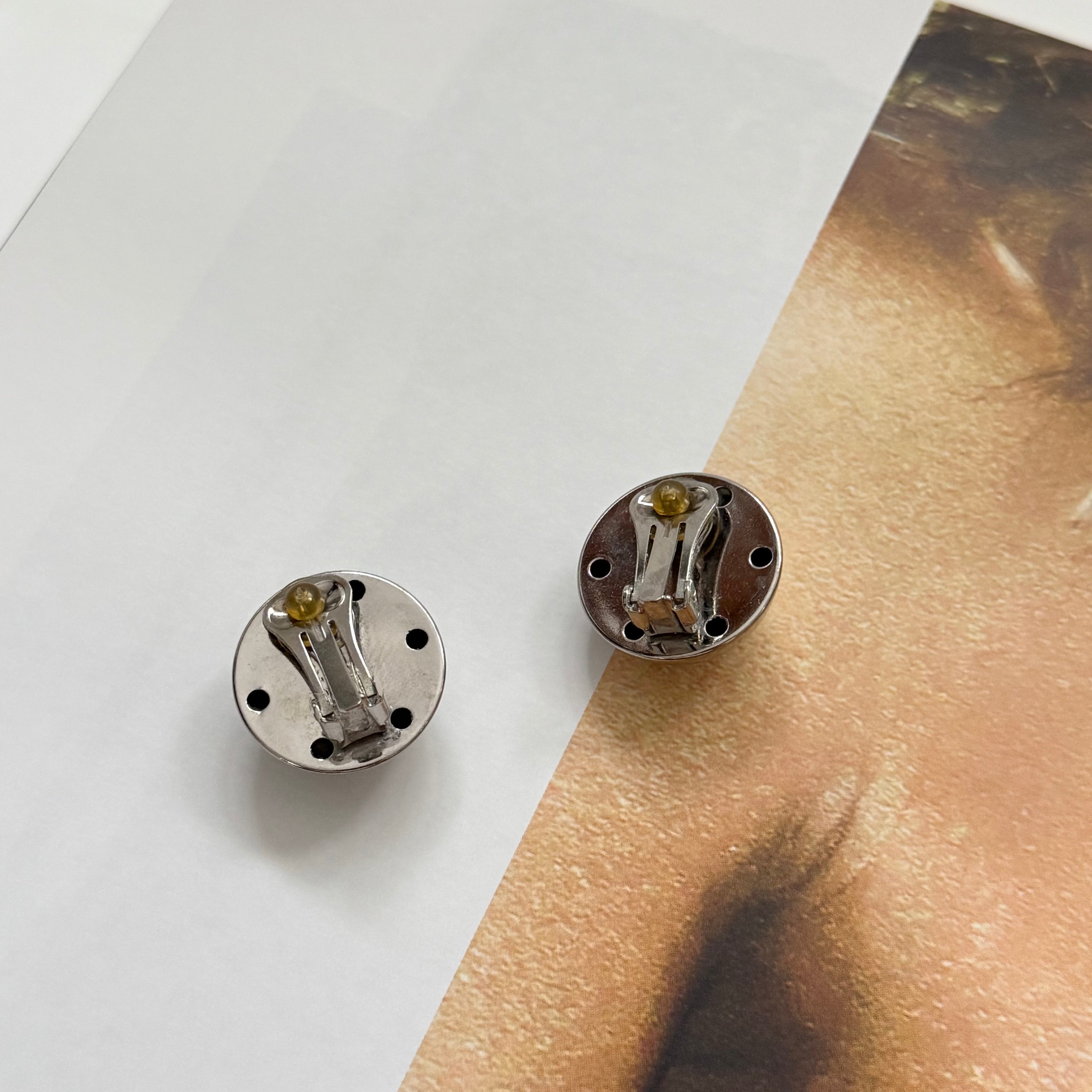 Vintage 90s Chunky Silver Ball Clip ons Earrings