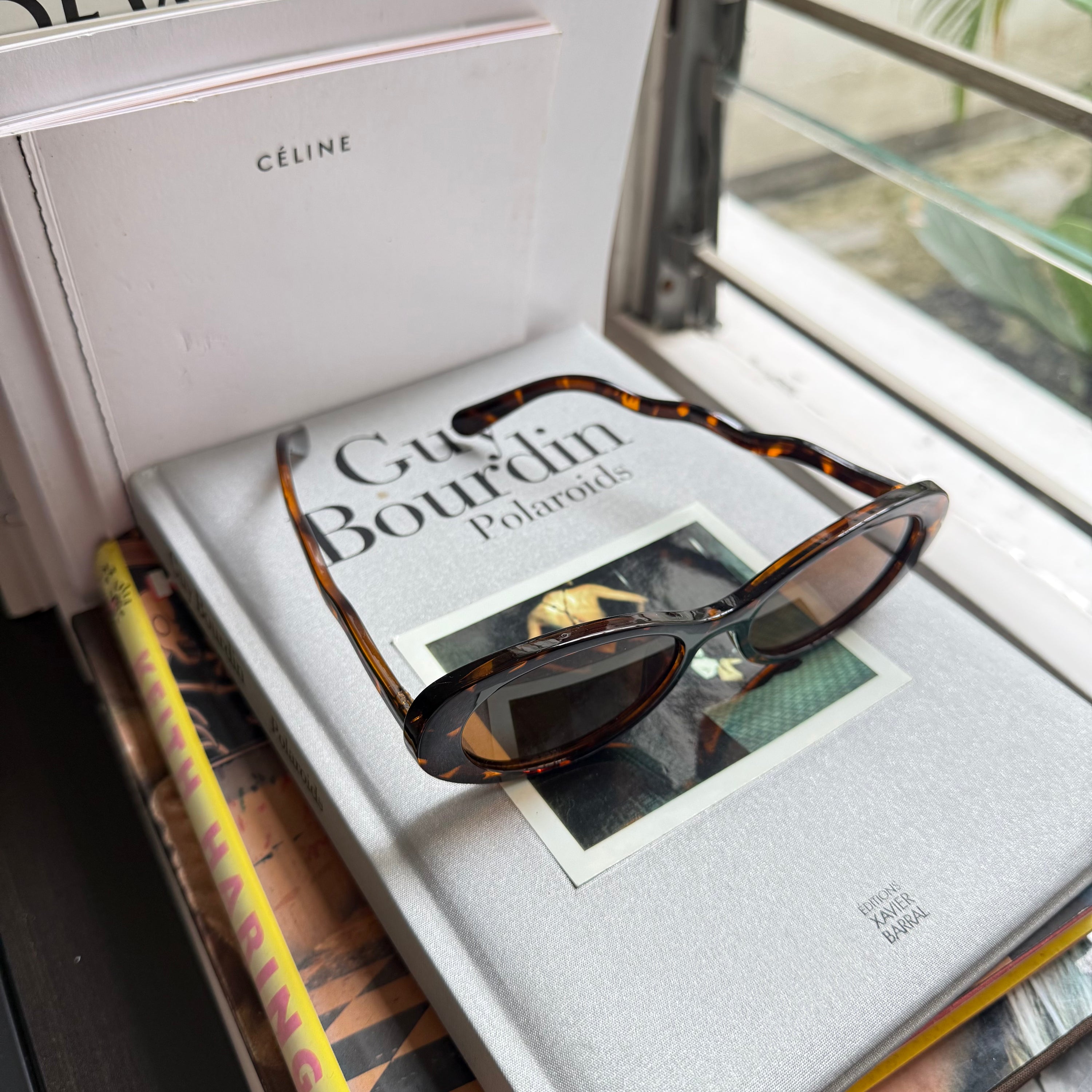 Tortoiseshell Bevelled Wavy Sunglasses