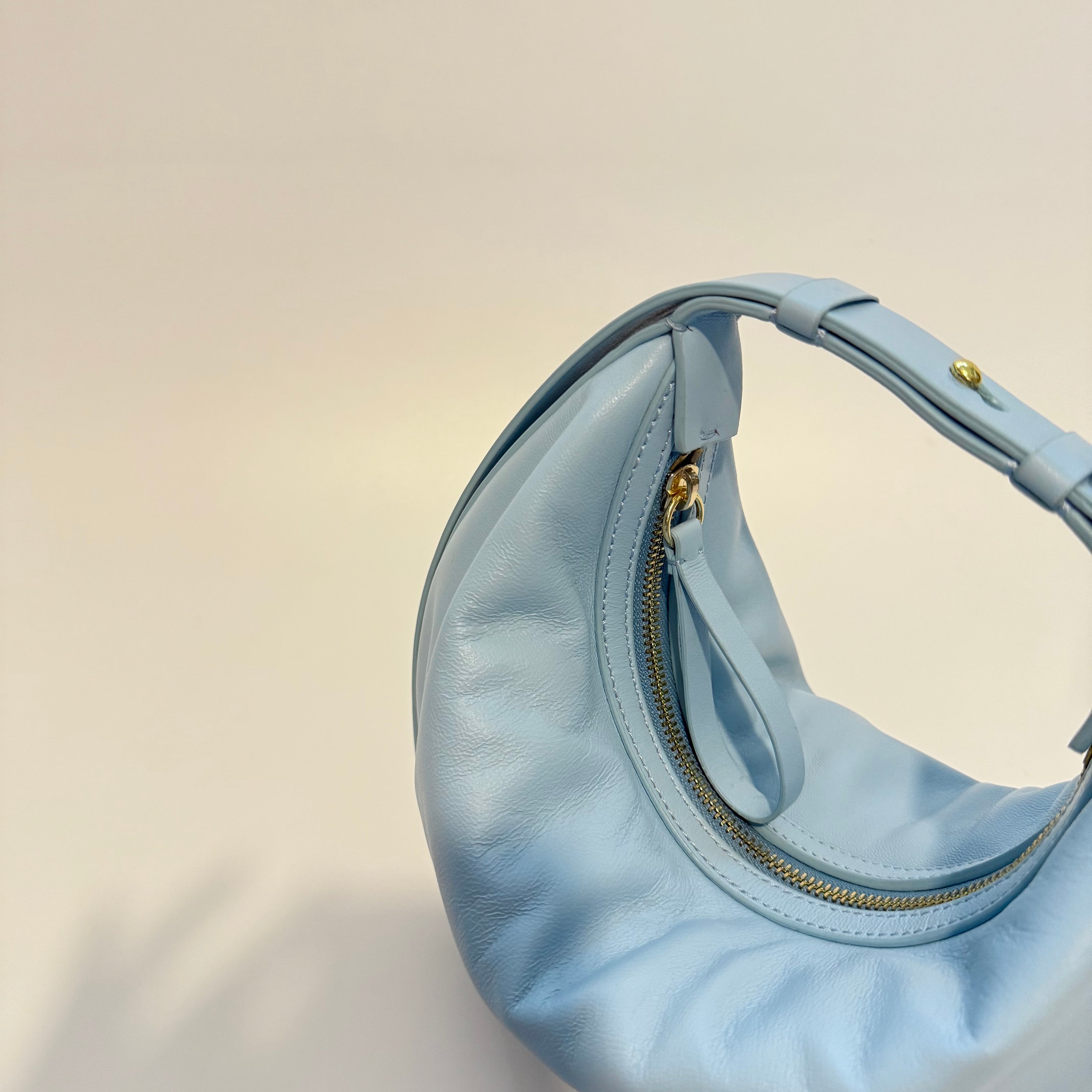 Cookie 28 Sky Blue Shoulder Bag