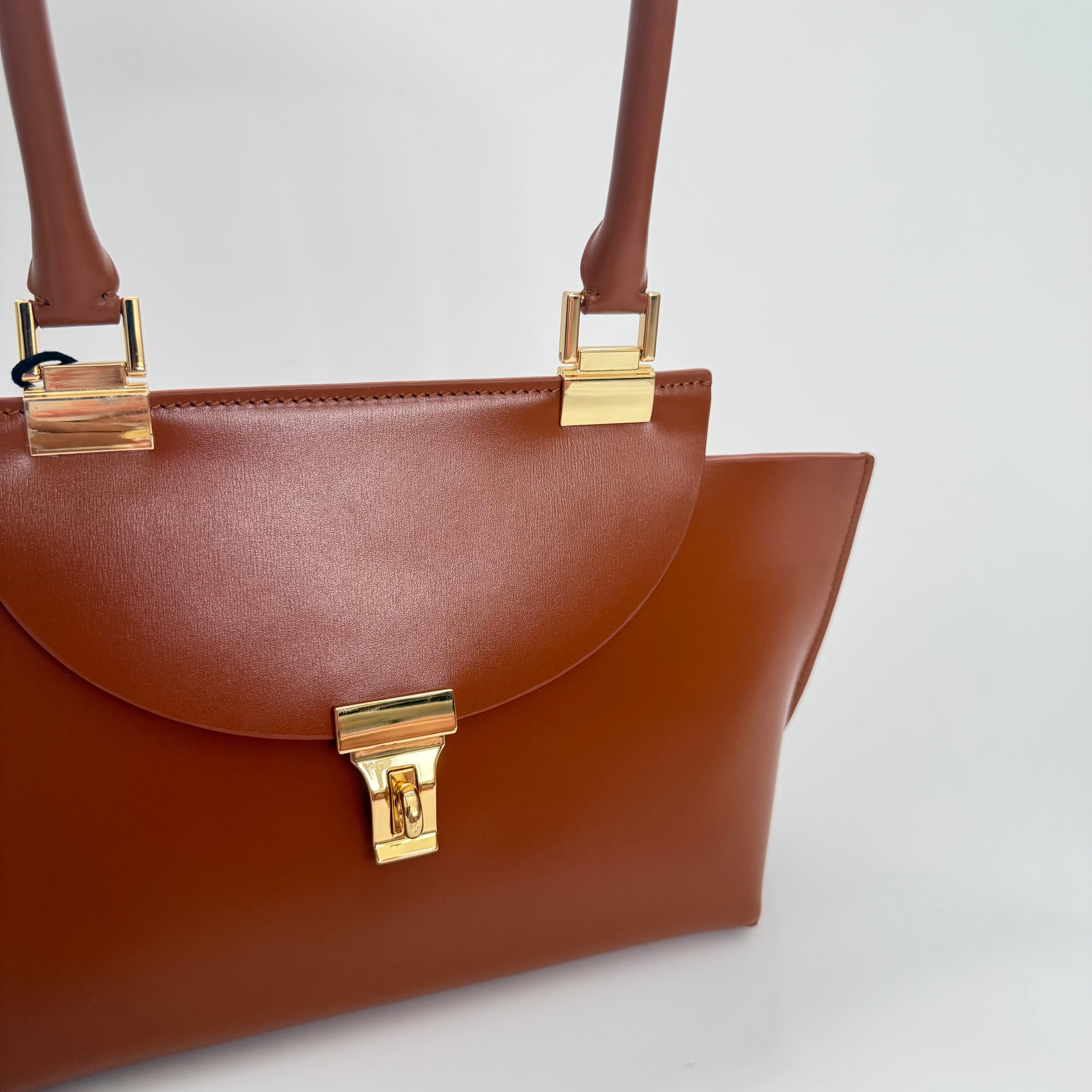 Le Bon 20 Tan Top Handle