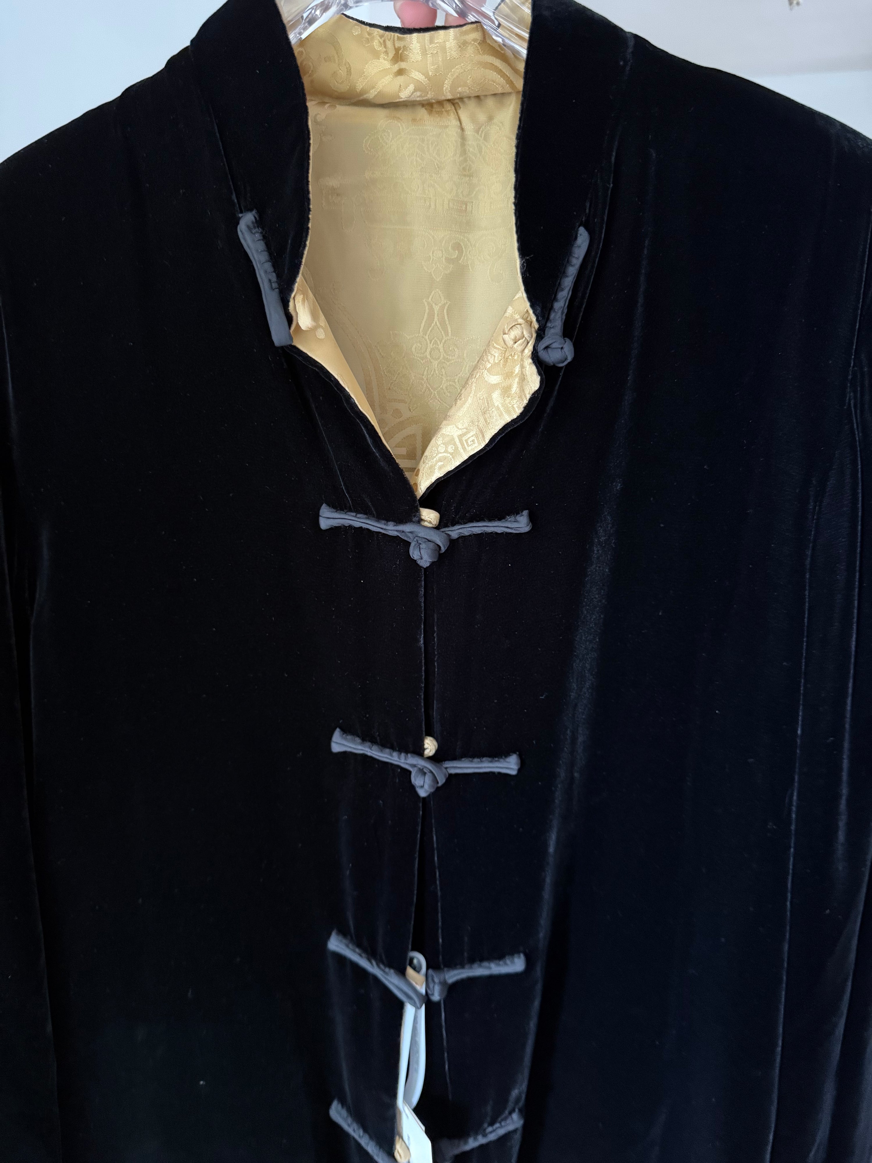 Vintage Mandarin Style Reversible Black/Gold Jacker