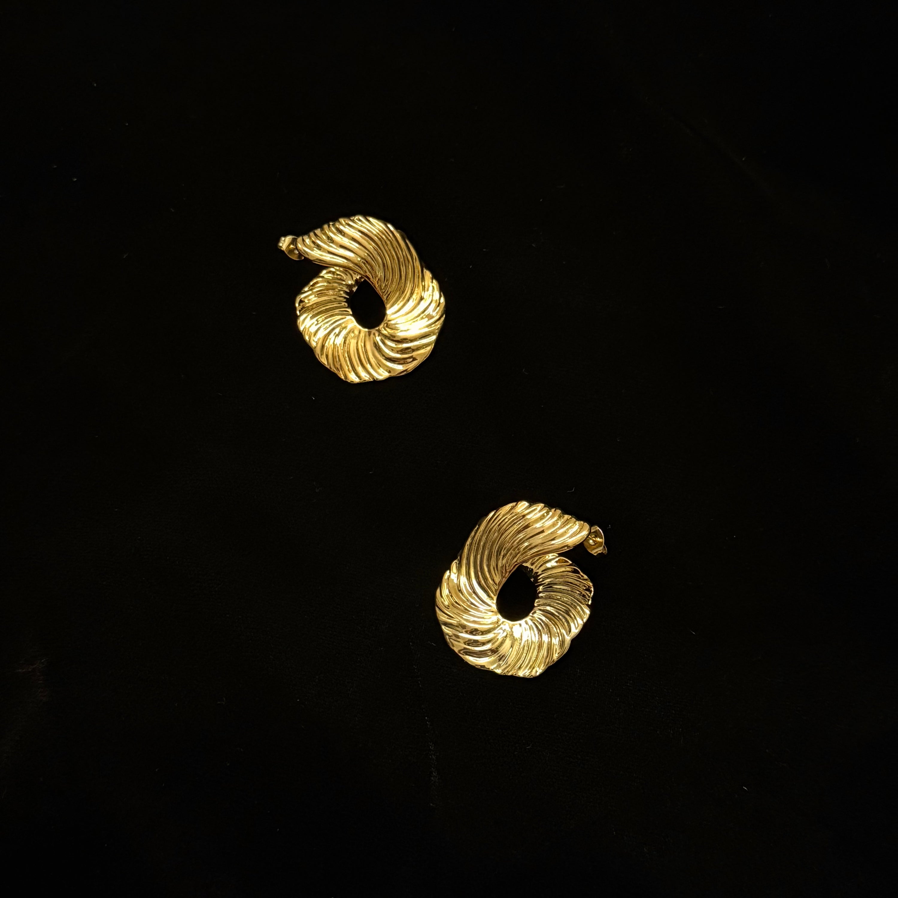 Gold-toned Swirl Textured Pierced Earrings