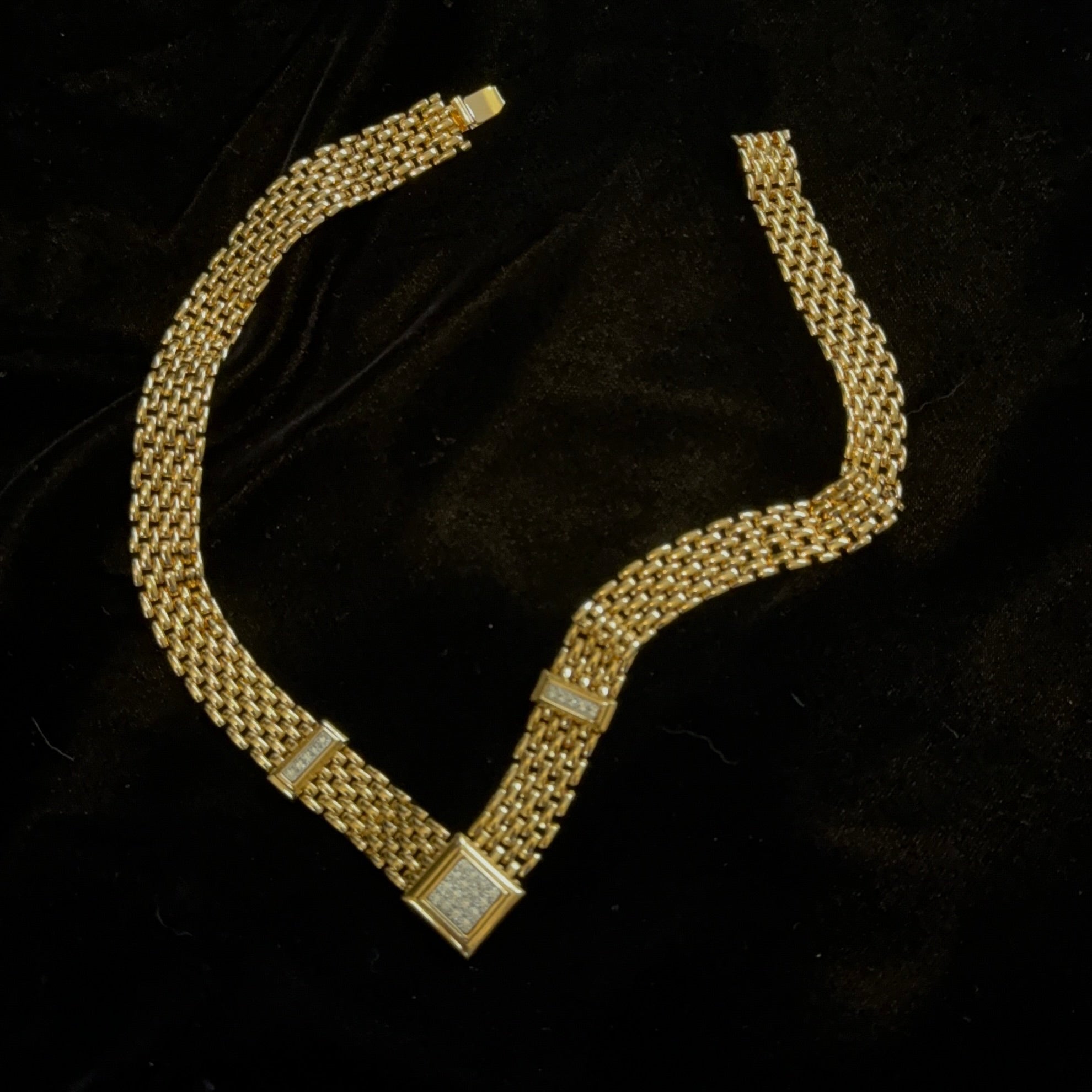 Vintage Avon Gold Panther Link V Crystal Pavé Collar Necklace