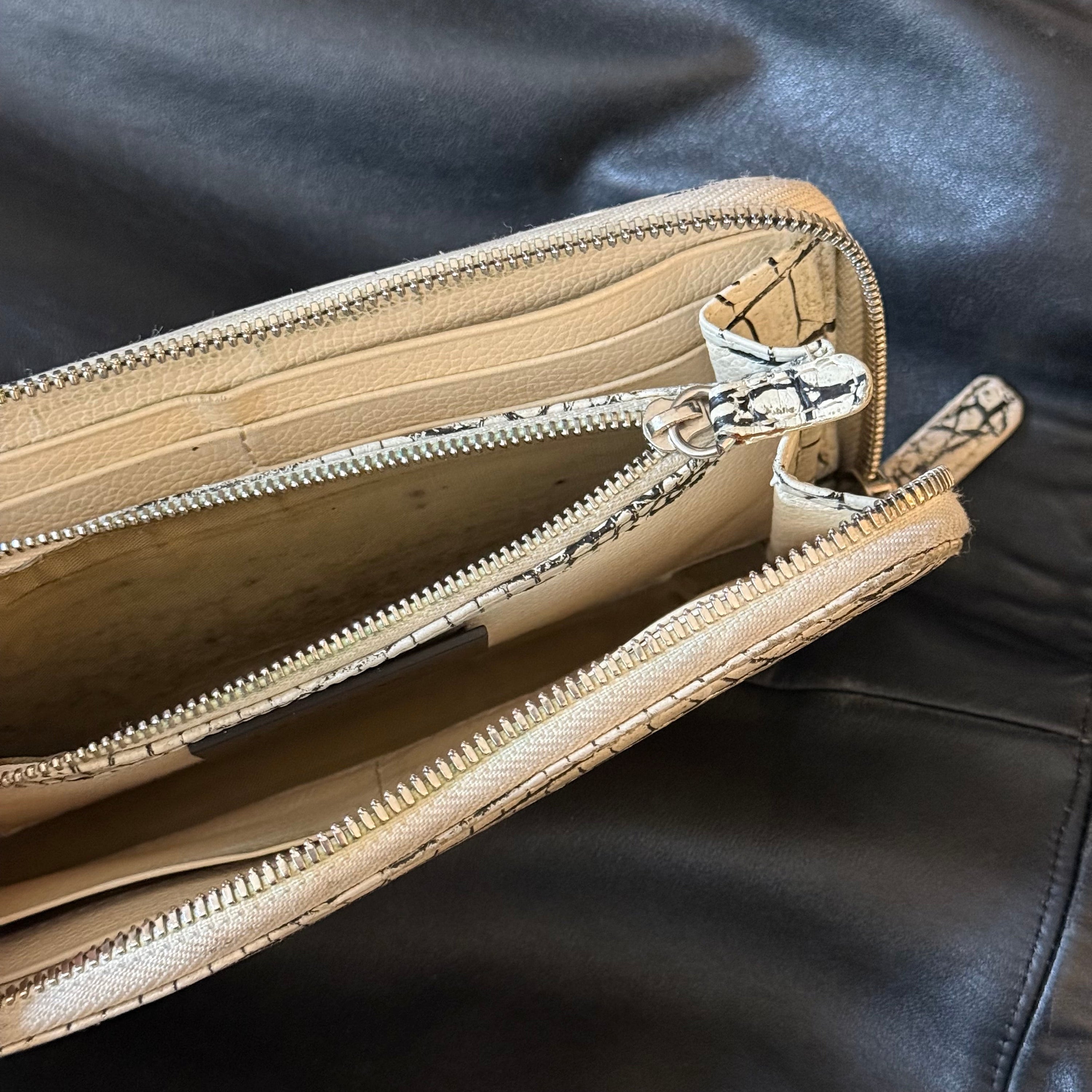 LING WU Crocodile Leather Long Wallet