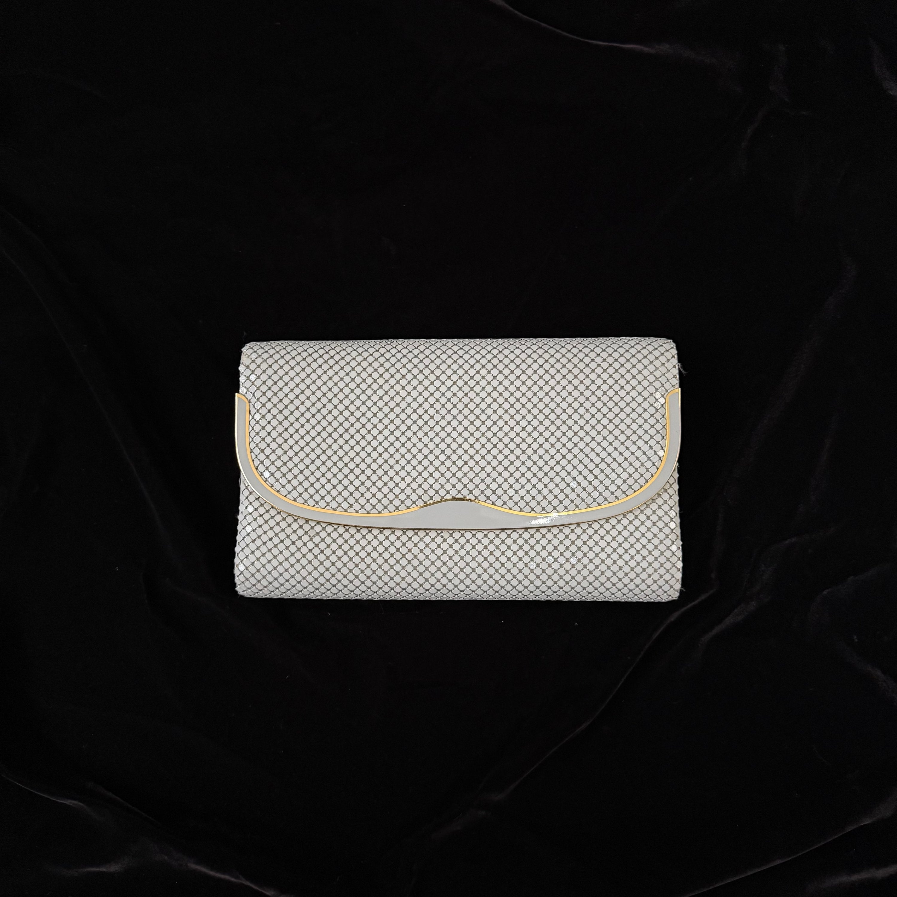Vintage 1970s White Glomesh Purse