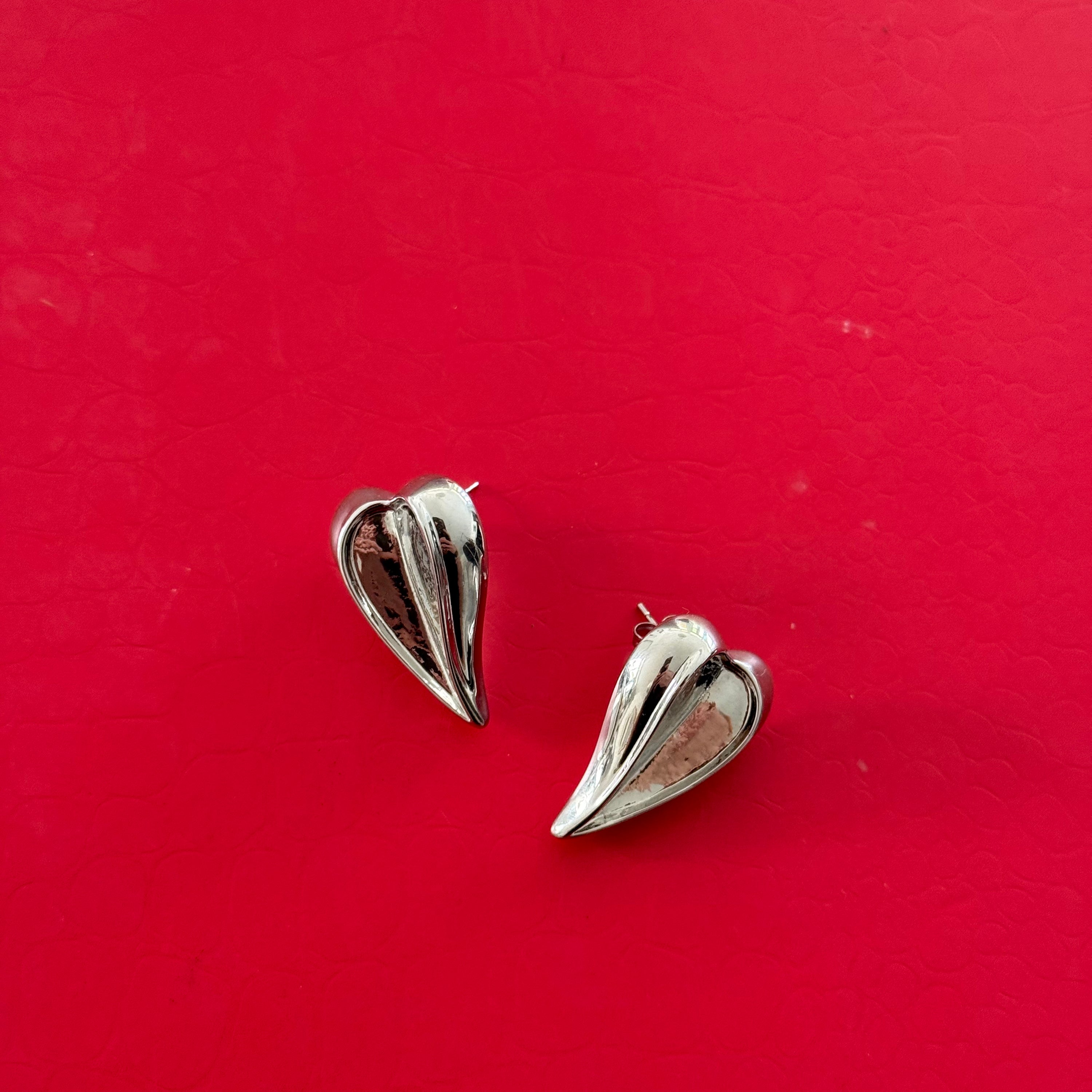 Silver Chunky Small Leaf Heart Shape Pierced Earrings