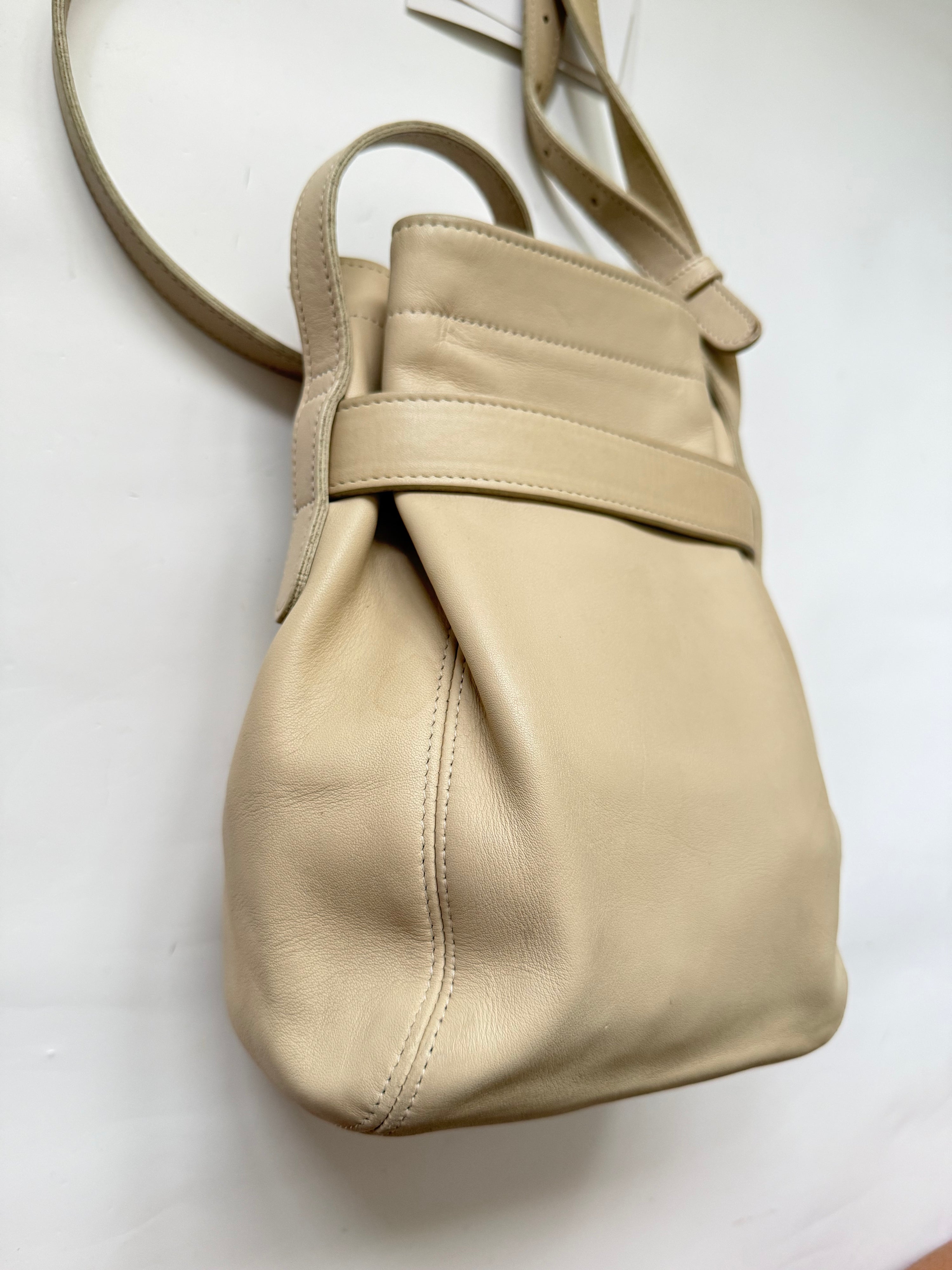 Vintage COACH Belted Soho Ivory Leather Cross-body Bag