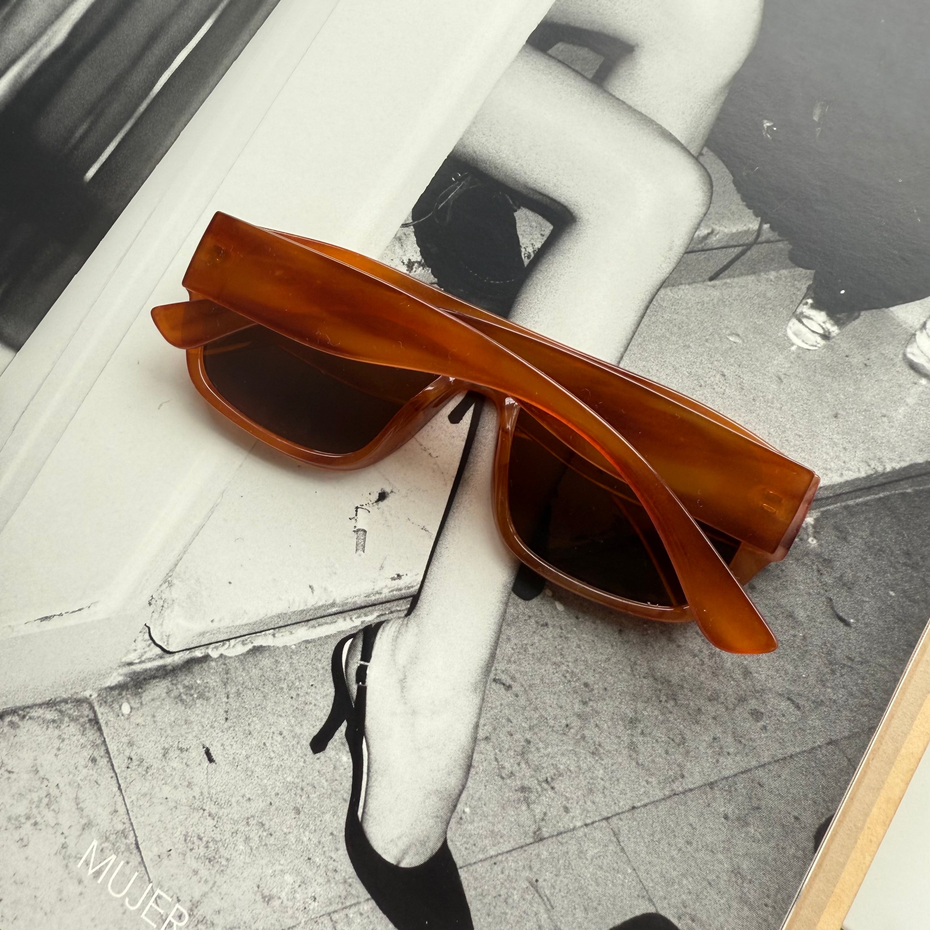 Brown Sunglasses Rounded Edge Frame