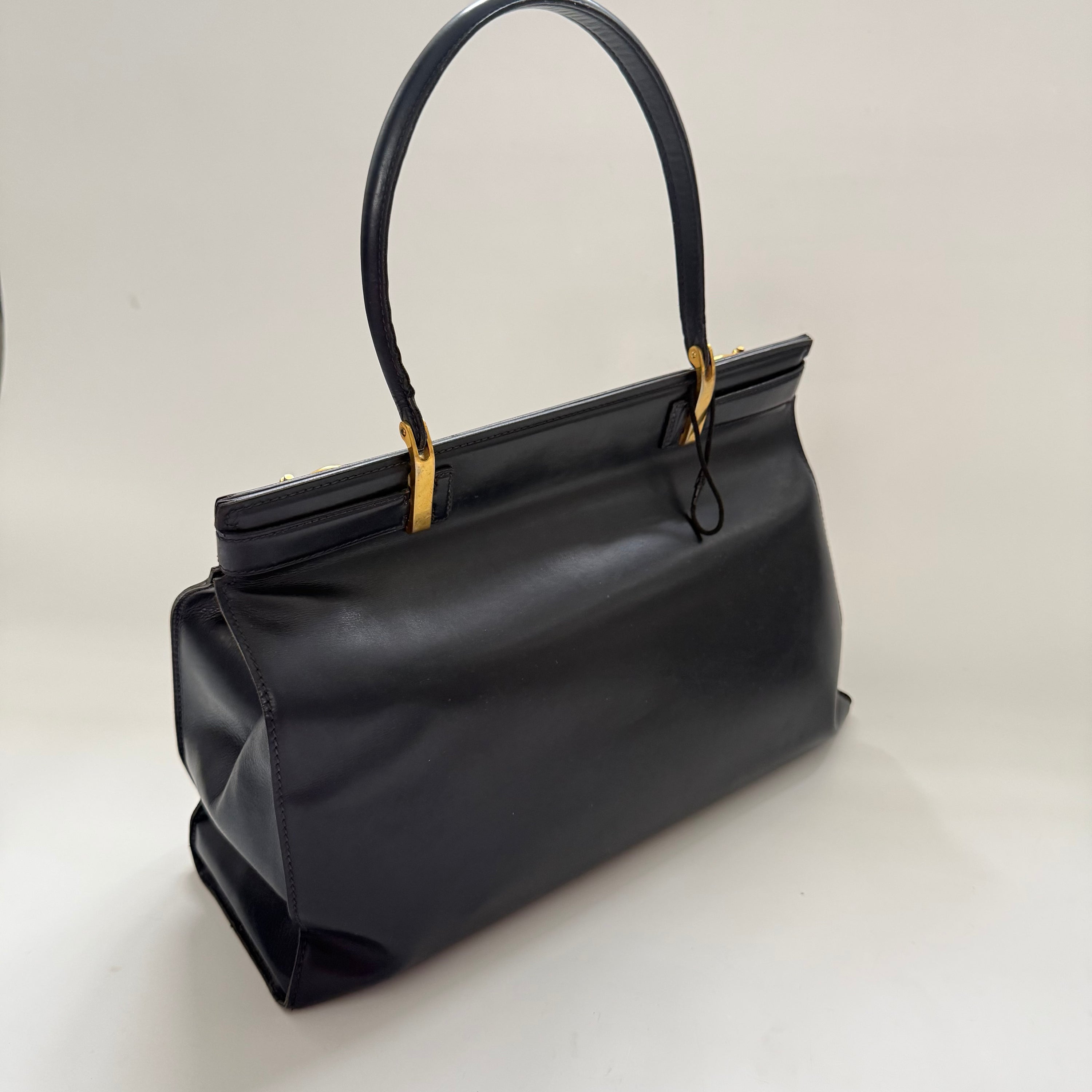 Vintage 60s Beautiful Leather Marine Box Top Handle Bag