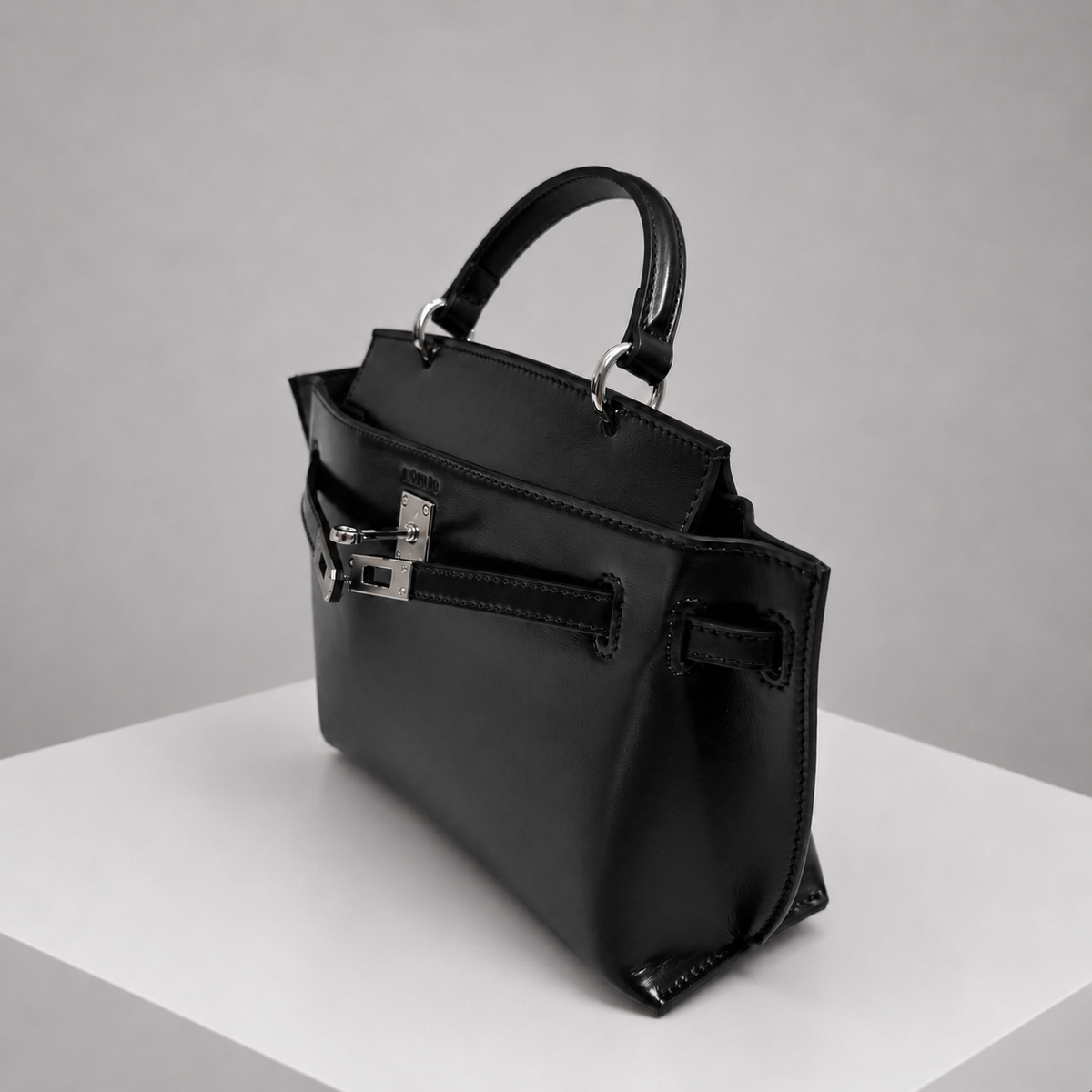 Le H 26 Black Leather Top Handle (PRE-ORDER)
