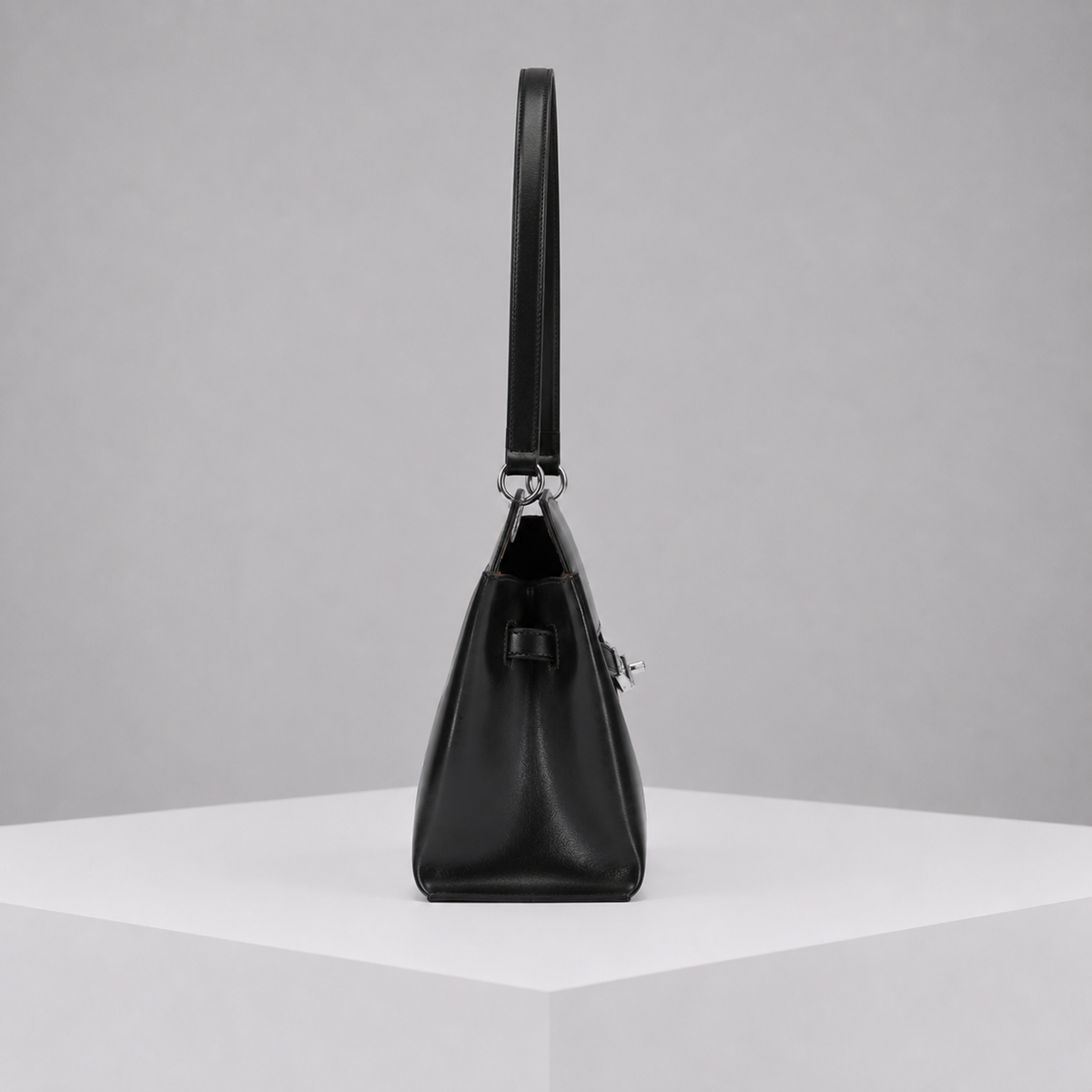 Le H 42 Black Leather Shoulder Bag (PRE-ODER)