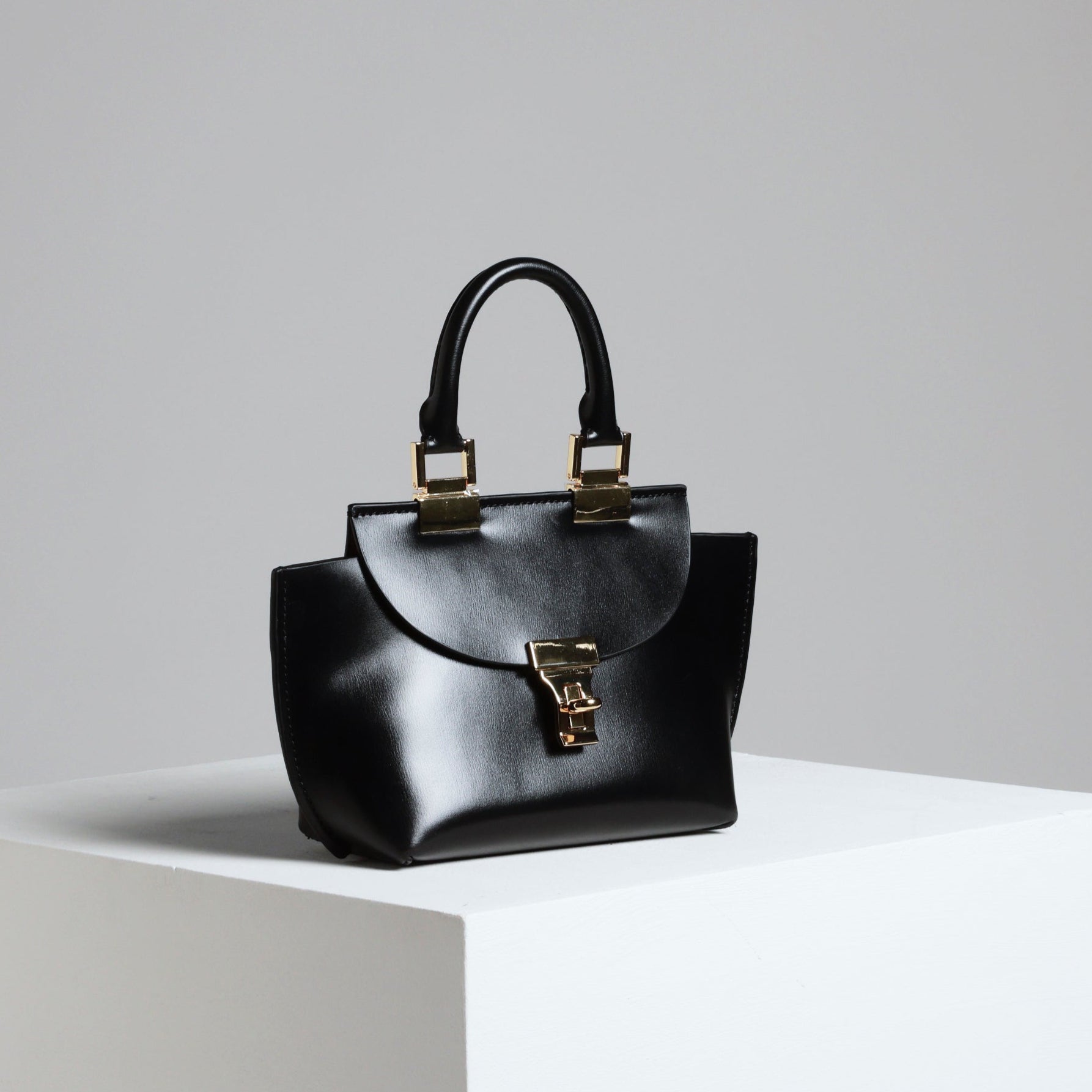 Le Bon 14 Black Top Handle