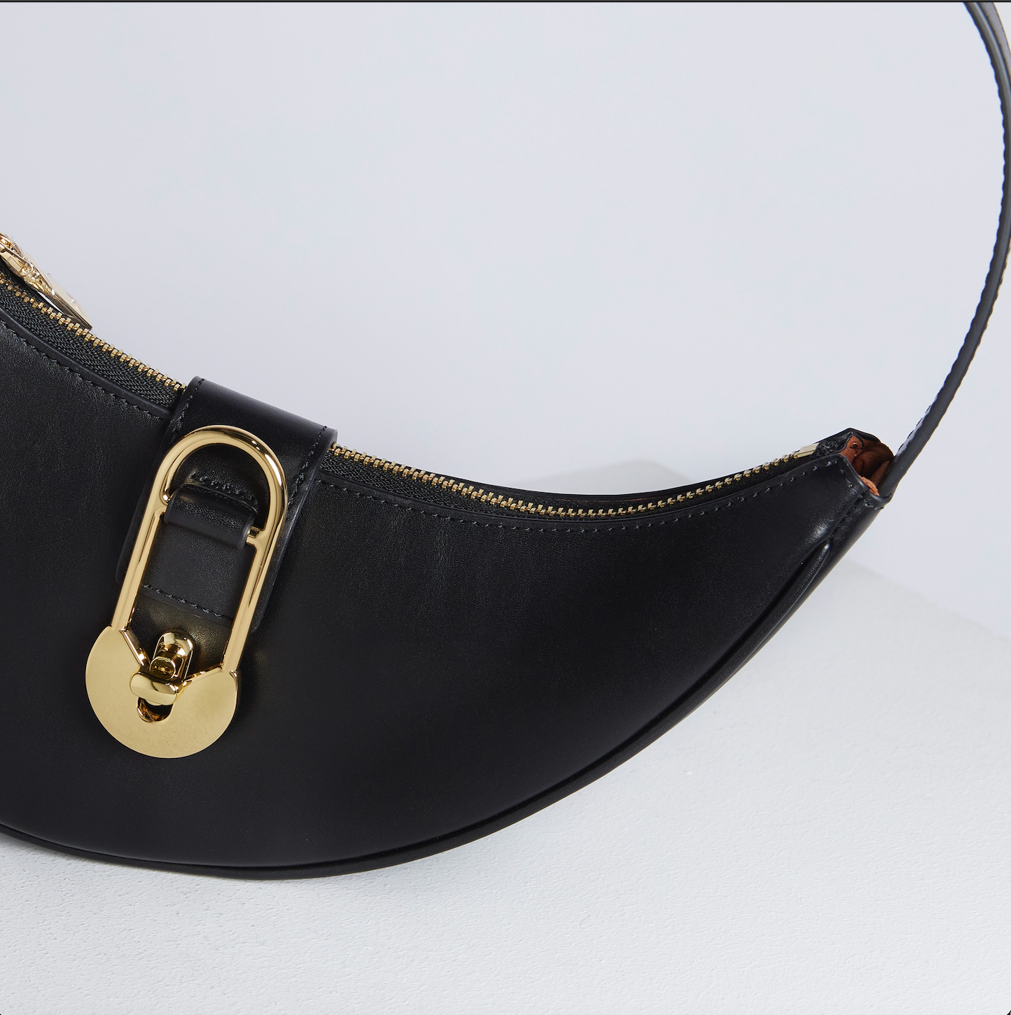 Lovelock Bag