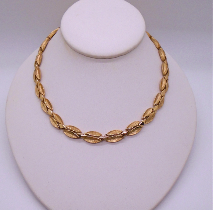 Vintage Trifari Gold Matte Leaf Link Chain Necklace
