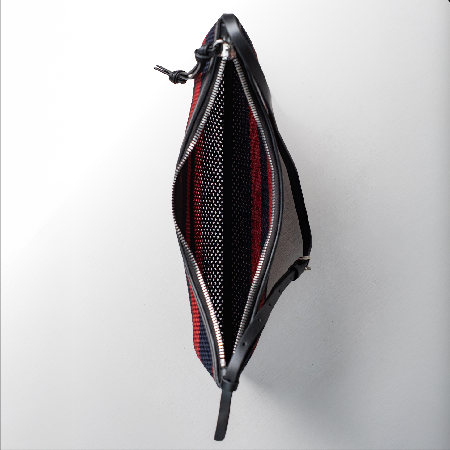 Veil Net Navy & Wine Shoulder Bag