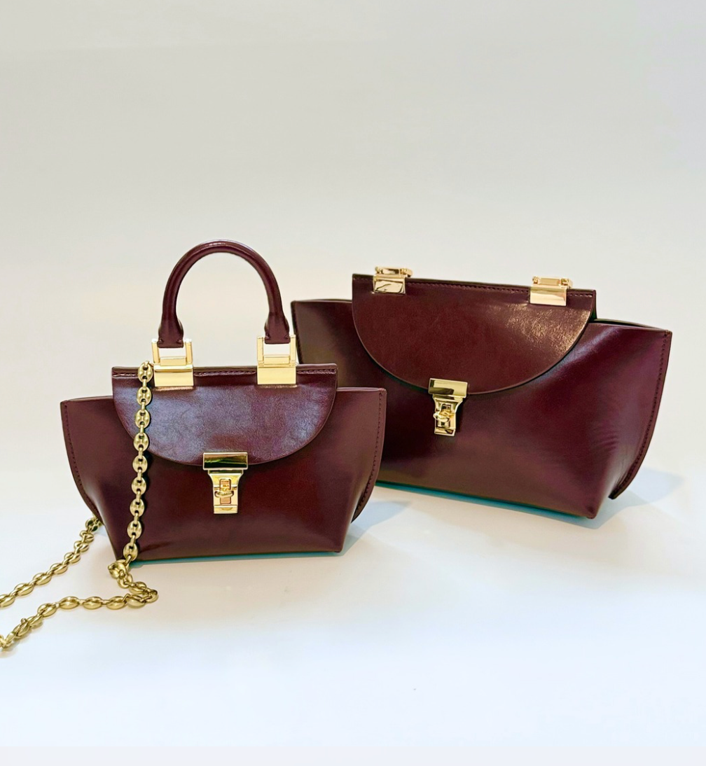 Le Bon 20 Plum Top Handle