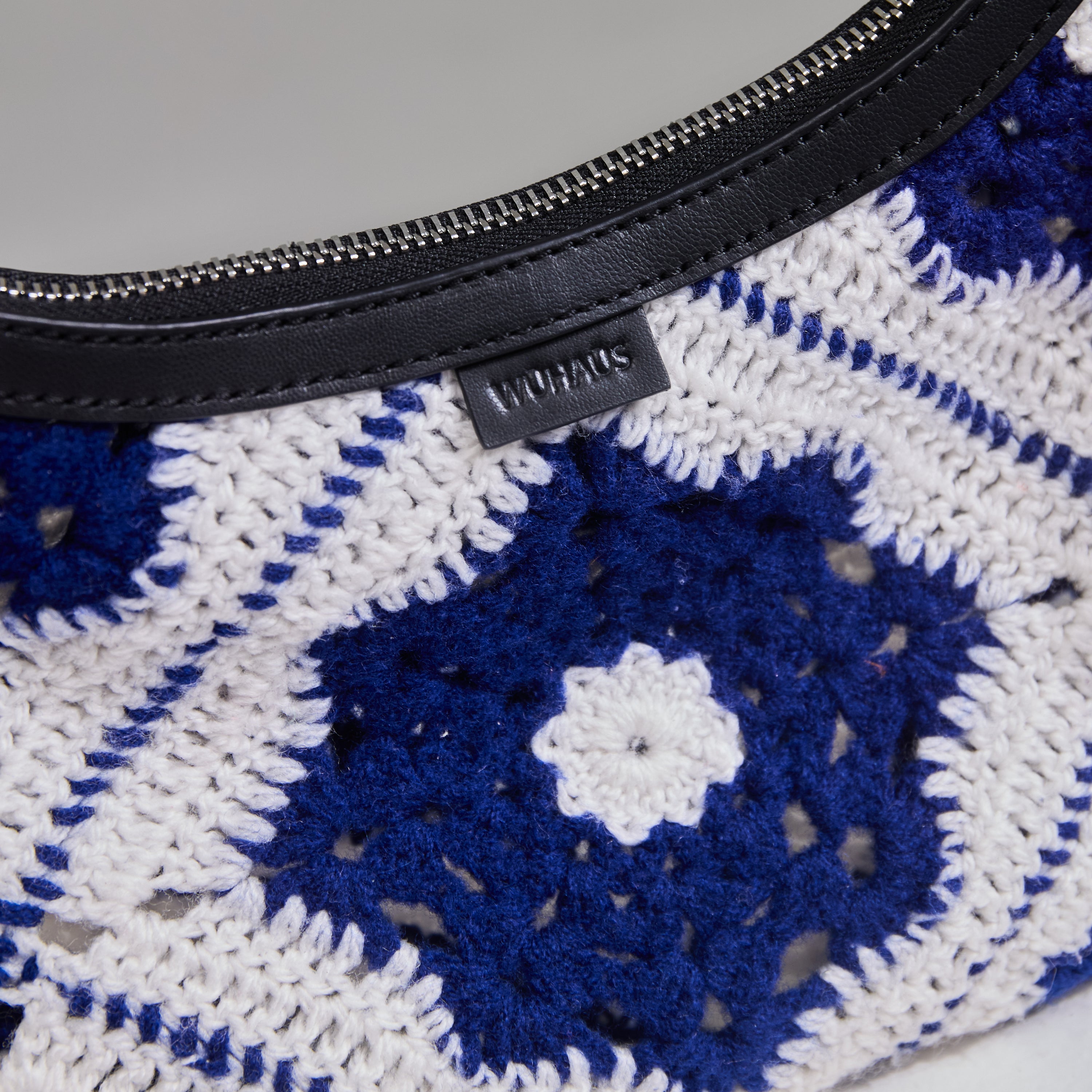 Veil African Violet Hand-knitted Shoulder Bag