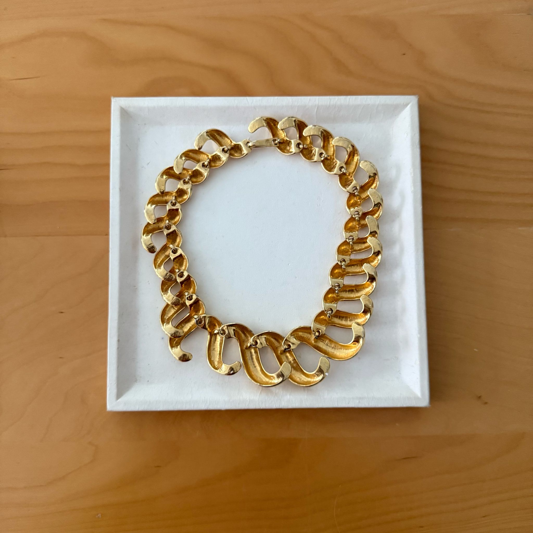 Vintage 80s Gold-tone chunky collar necklace