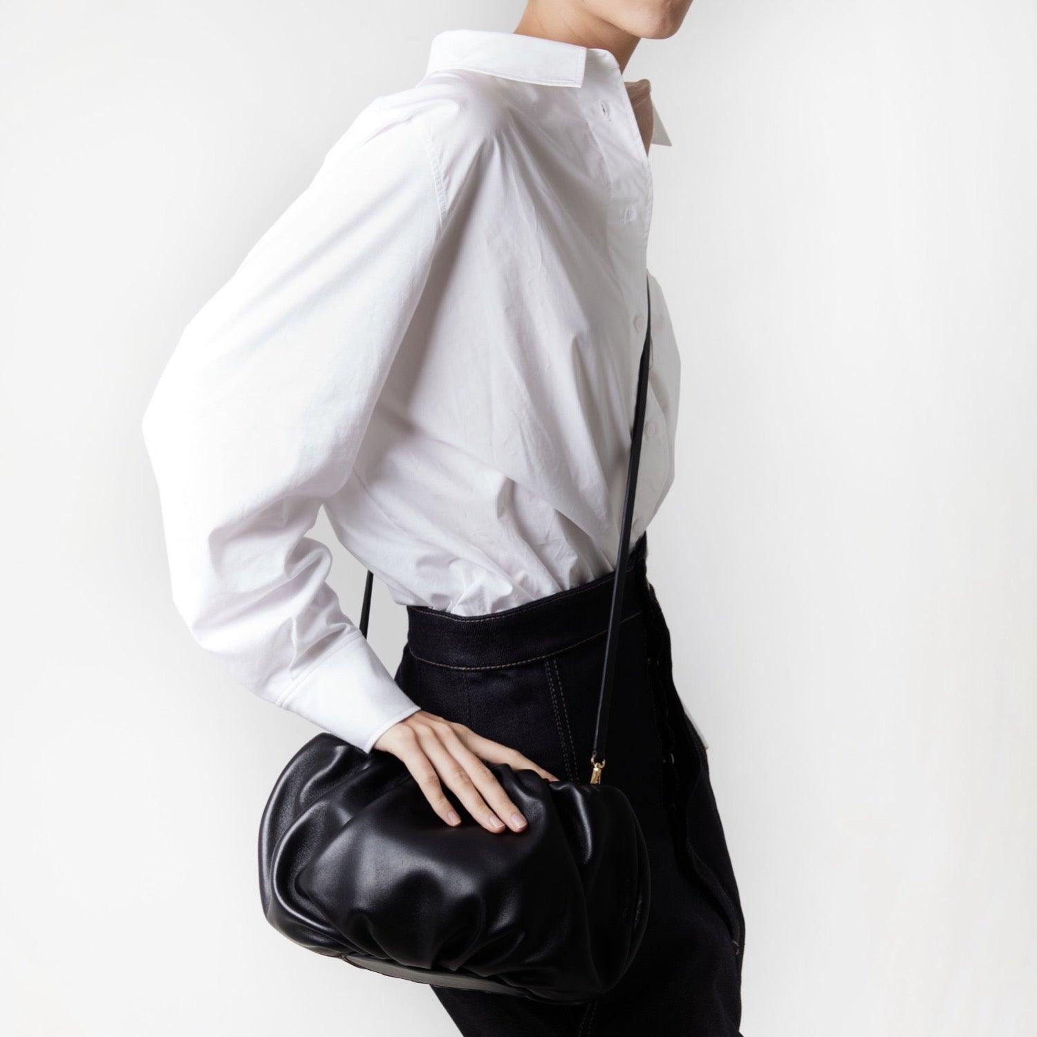 BUBBLE 12 BLACK CLUTCH (PRE-ORDER) - WŪHAŪS