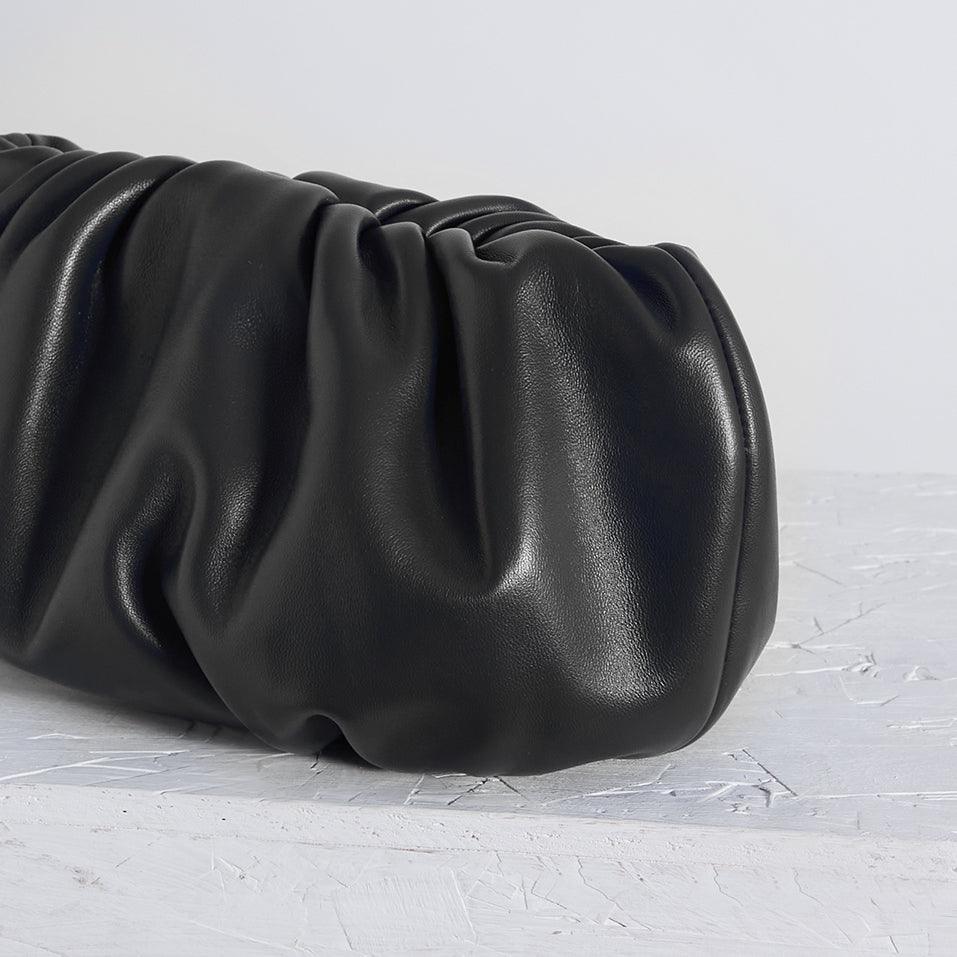 BUBBLE 12 BLACK CLUTCH (PRE-ORDER) - WŪHAŪS