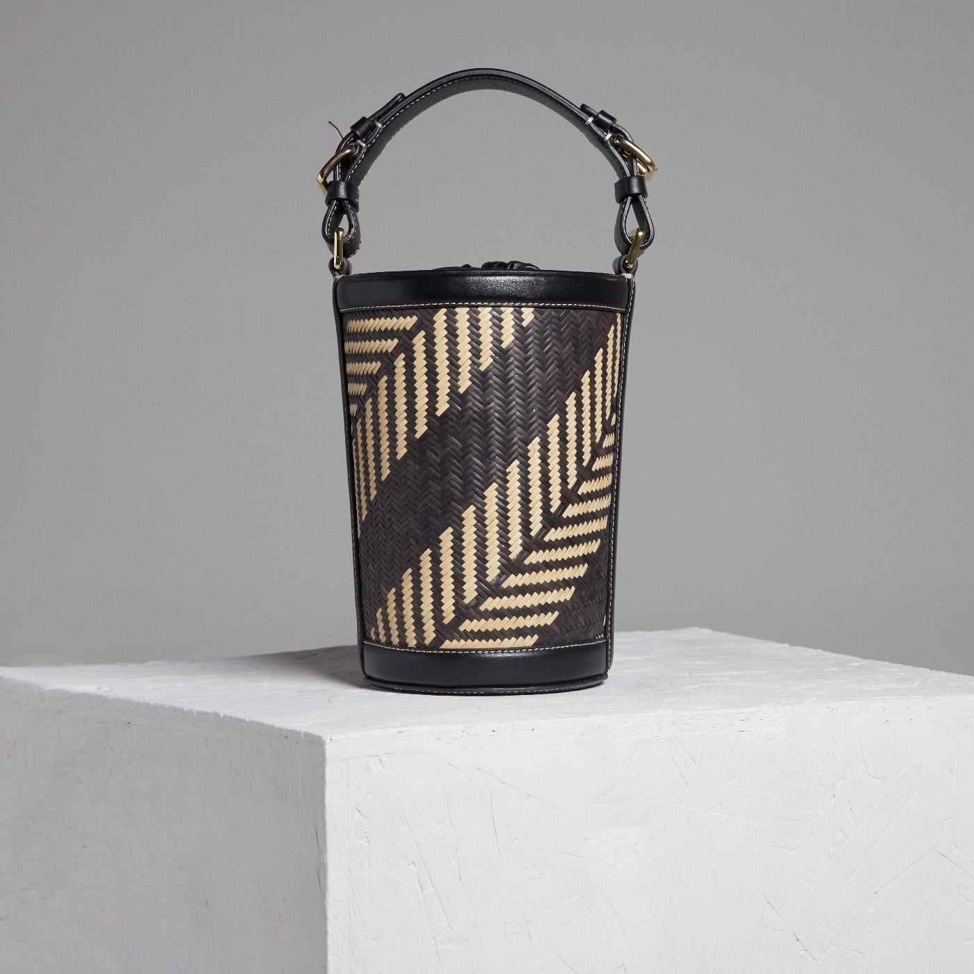 Bucket Rattan Bag - WŪHAŪS