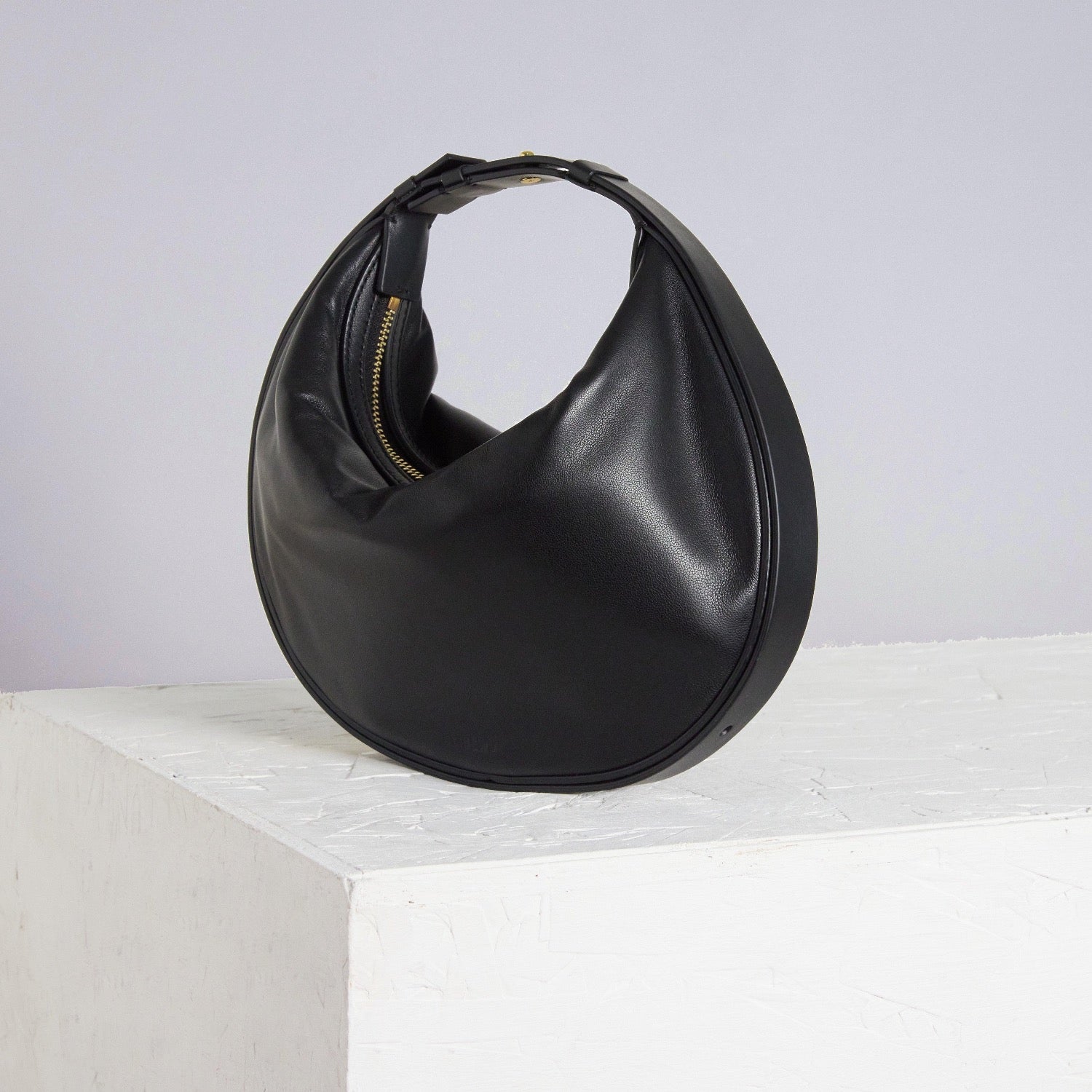 Cookie 28 Black Shoulder Bag - WŪHAŪS