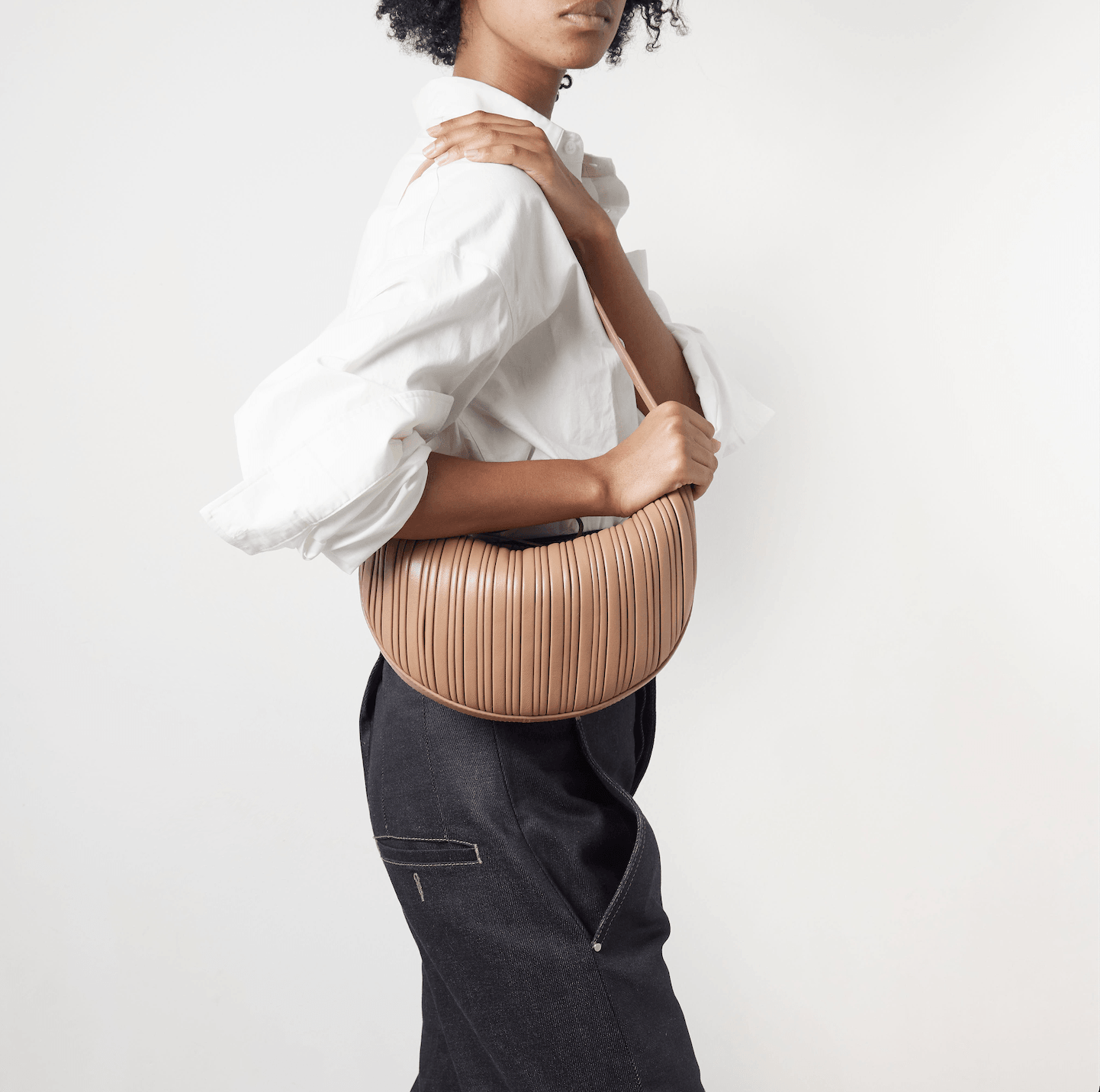 Explore Exquisite Leather Goods Shop Now W HA S