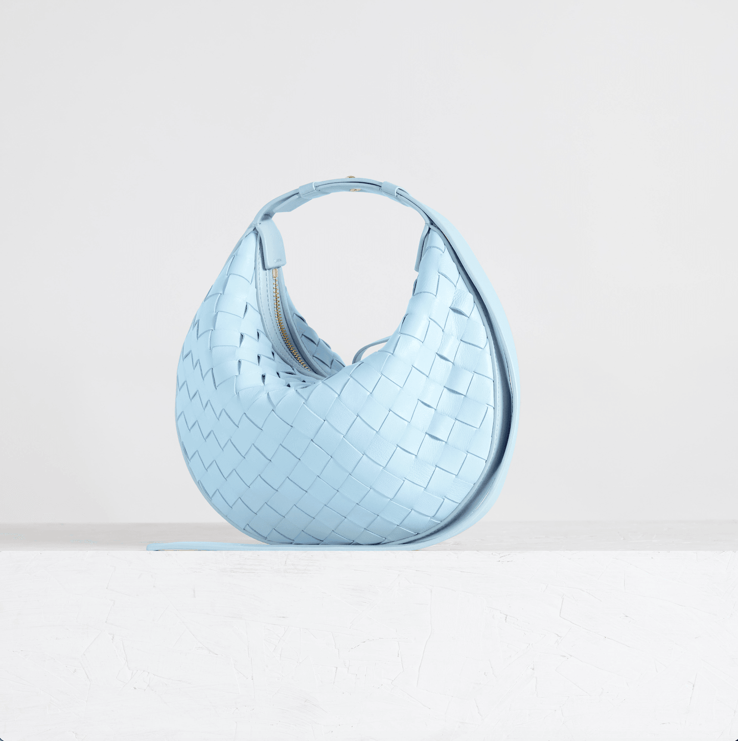 COOKIE 28 INTERKNIT SKY BLUE SHOULDER BAG - WŪHAŪS