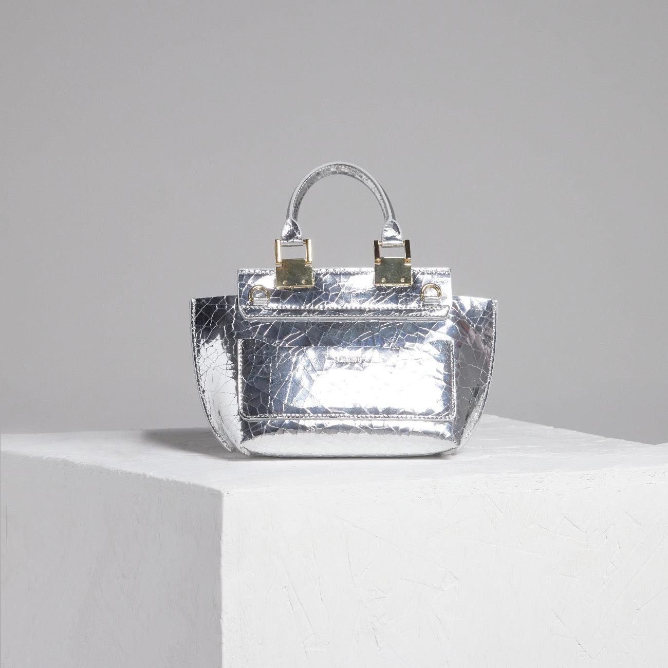 Le Bon 14 Mirror Silver Top Handle - WŪHAŪS