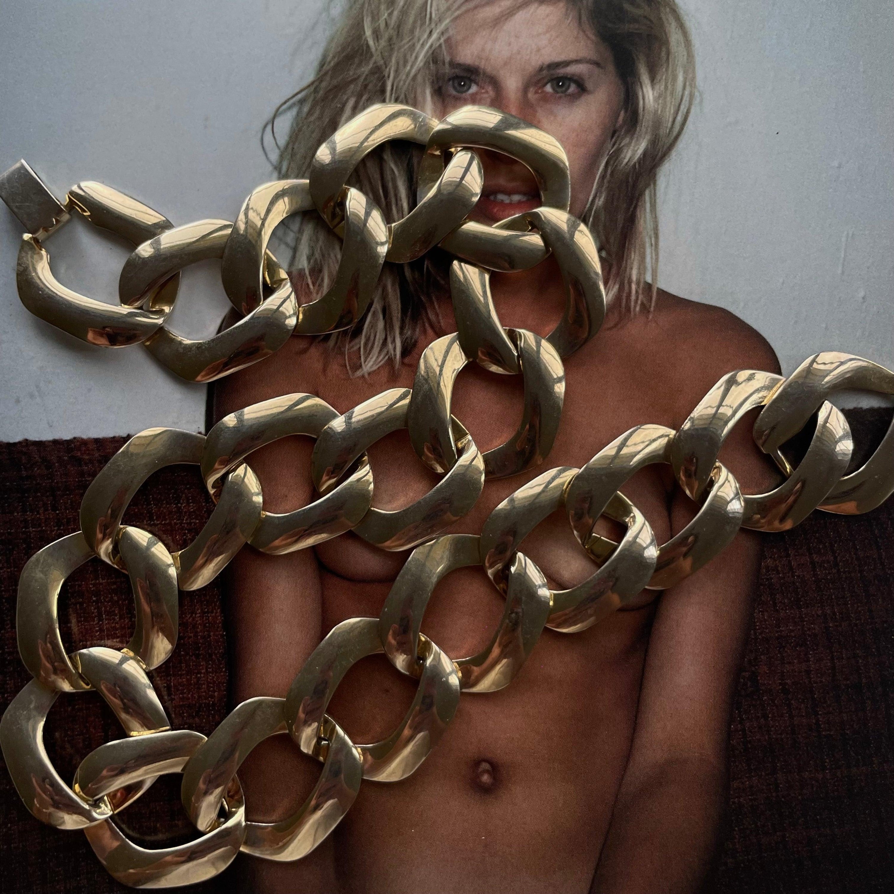Vintage 1980s Bold Chunky Gold Toned Link Necklace - WŪHAŪS