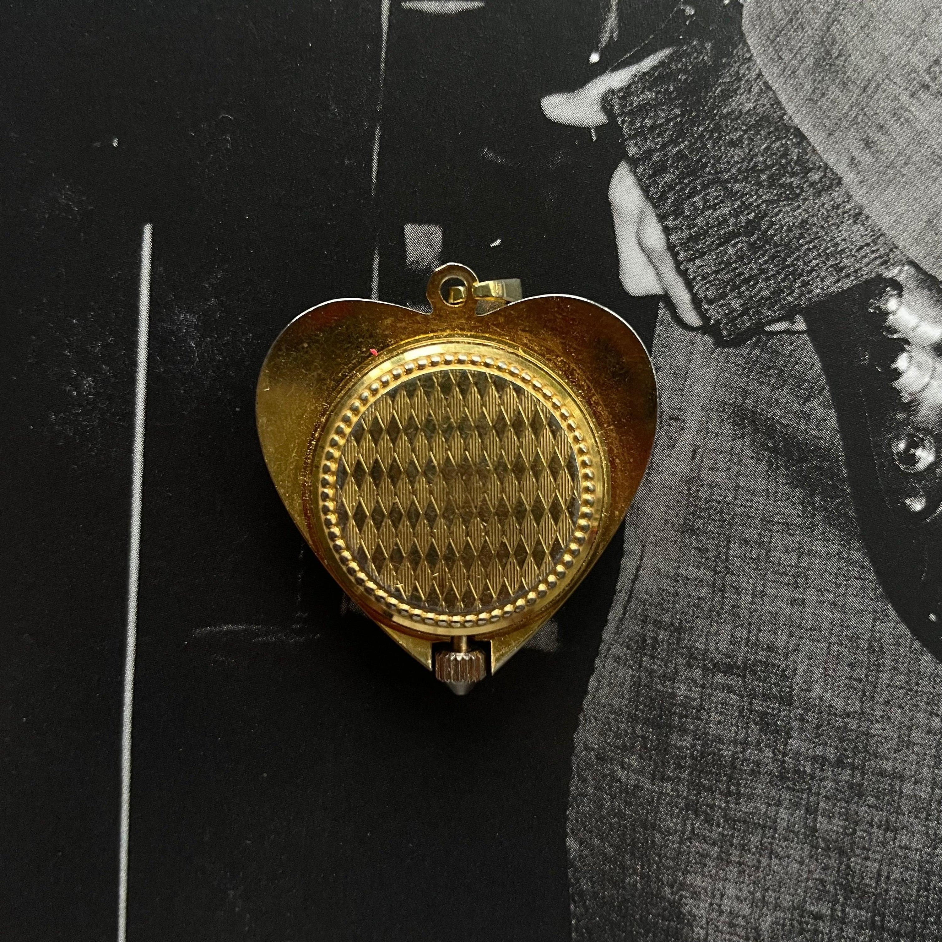 Vintage Saxony Gold Tone Heart Shaped Pendant Watch - WŪHAŪS
