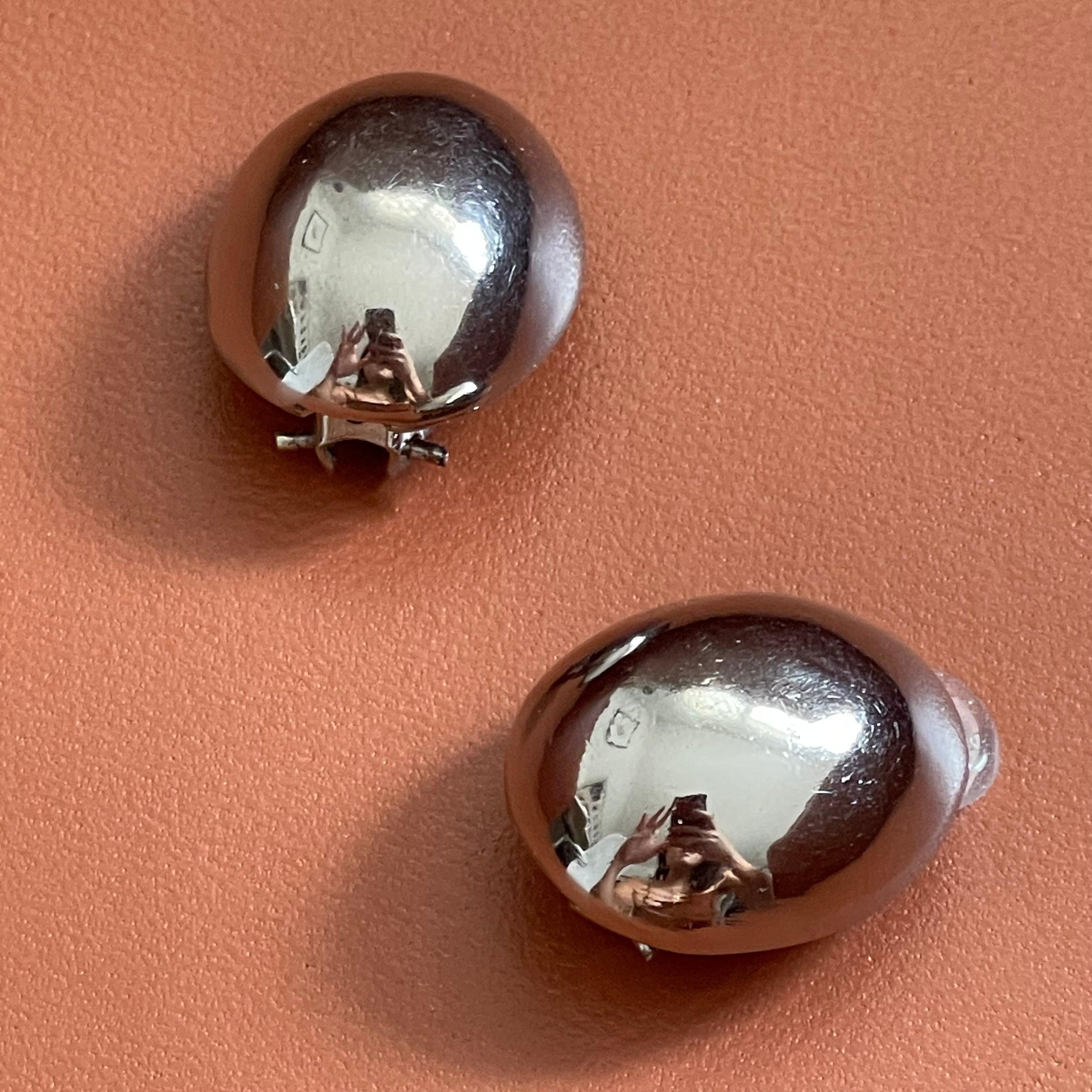 Vintage Silver Ball Clip ons Earrings - WŪHAŪS